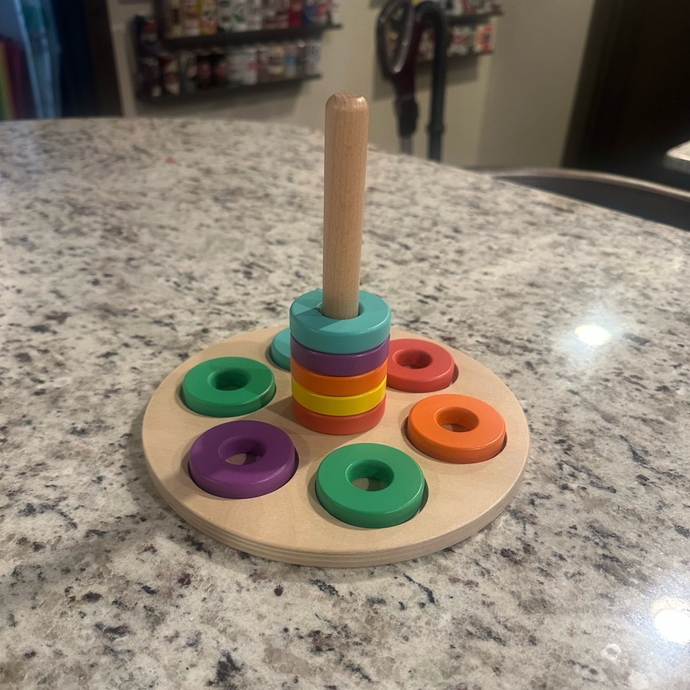 LOVEVERY FLEXIBLE WOOD STACKER